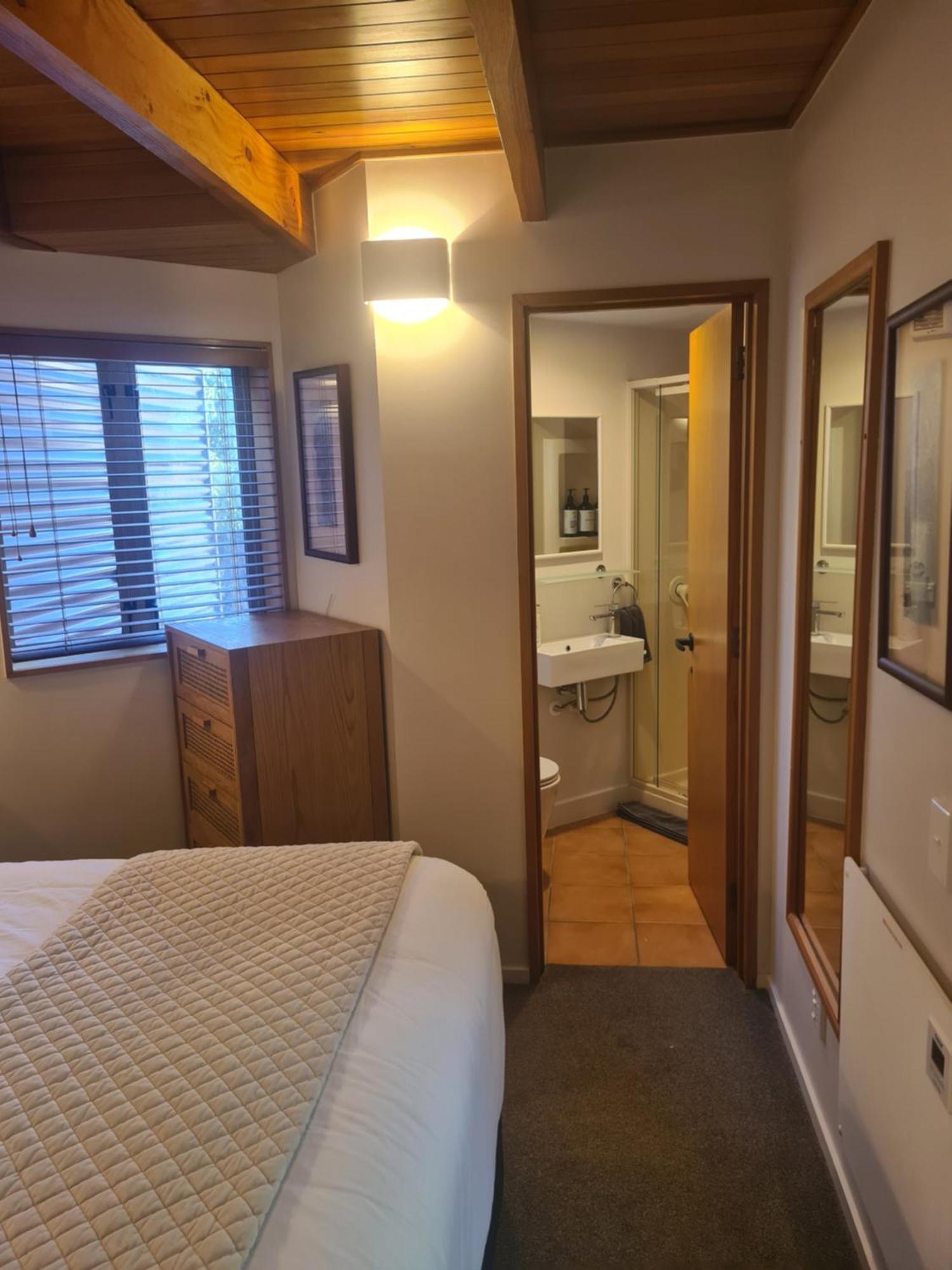 Villa 10 - Central Stylish Apartment Queenstown Bagian luar foto
